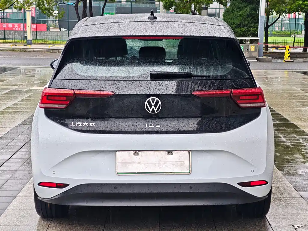 Volkswagen ID.3 — миниатюра 12