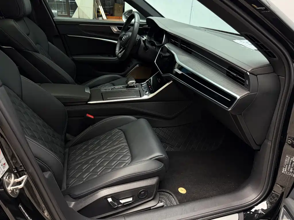 Audi A6L — миниатюра 18