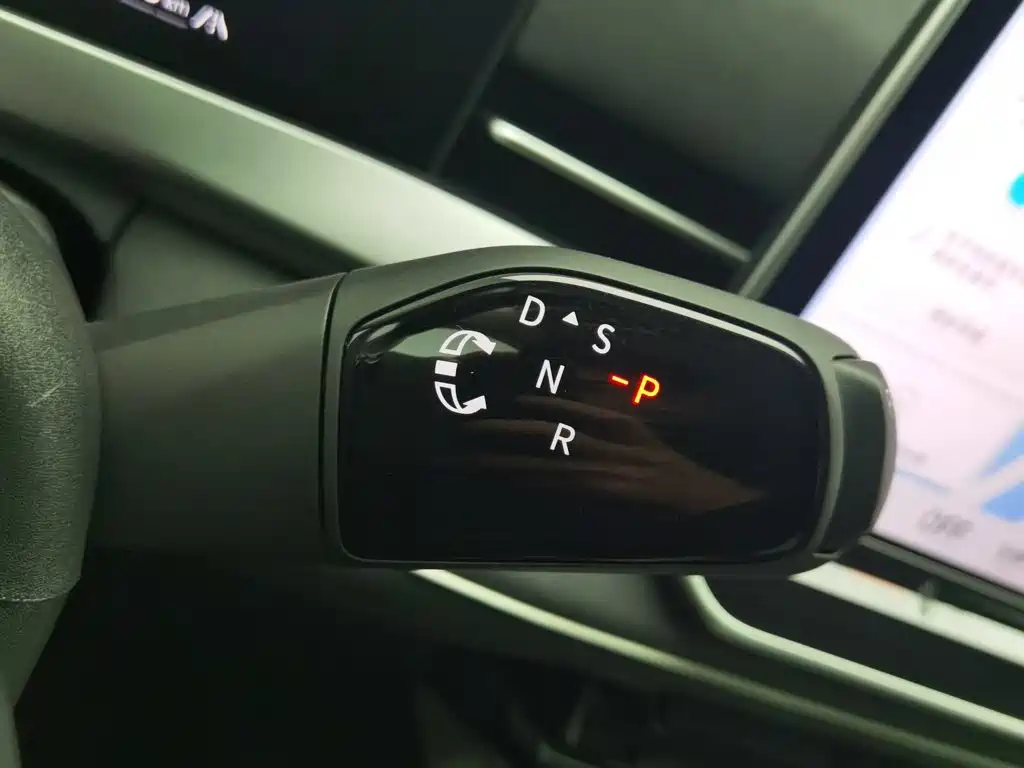 Volkswagen Sagitar — миниатюра 13