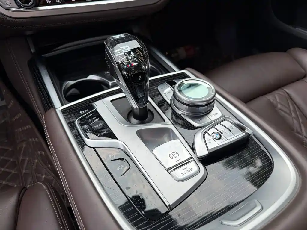 BMW 7 Series 7 2021 730Li M Sport