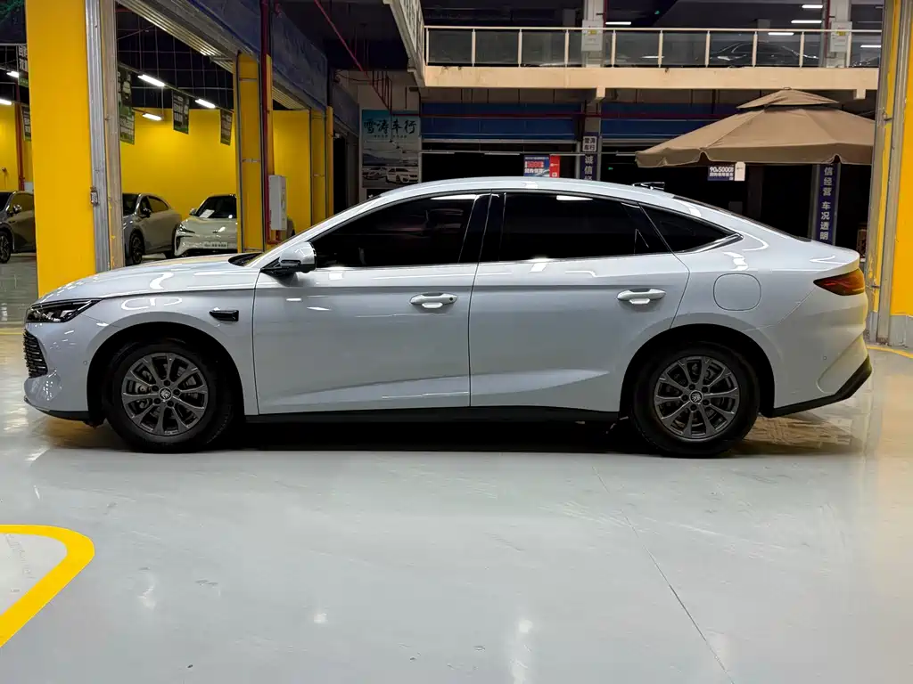 BYD Qin L — миниатюра 8