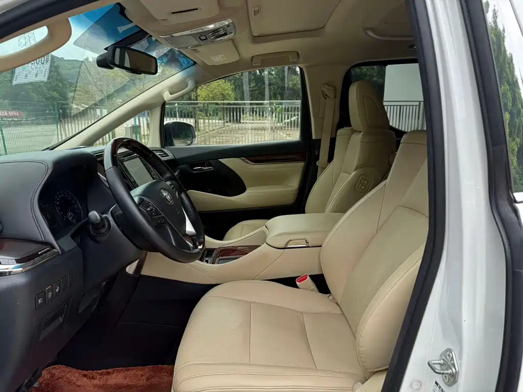 Toyota Alphard 2015 3.5L Luxury