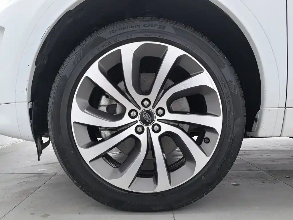 Land Rover Discovery Sport — миниатюра 17