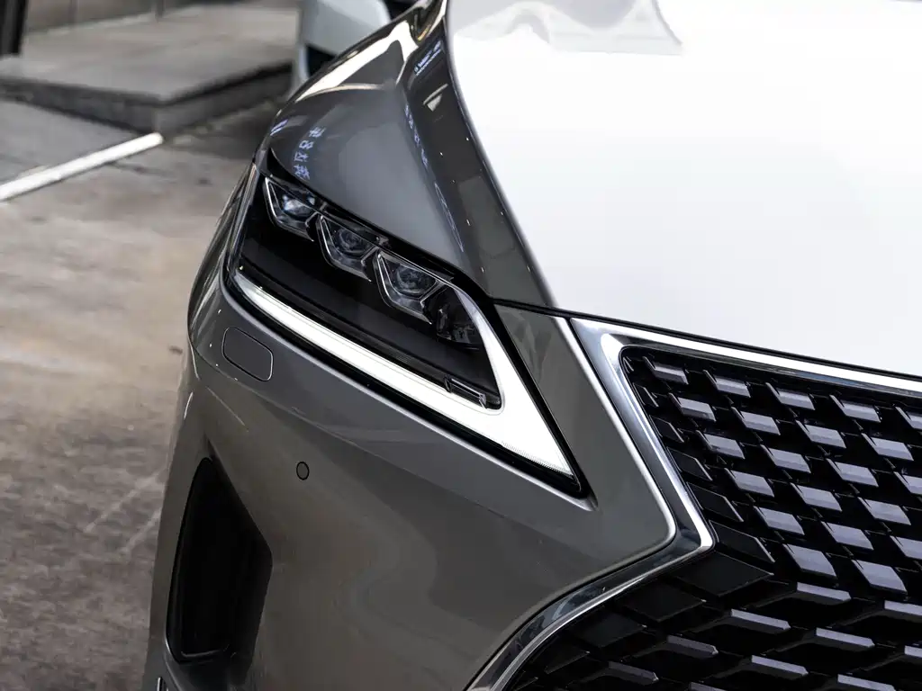 Lexus RX — миниатюра 6