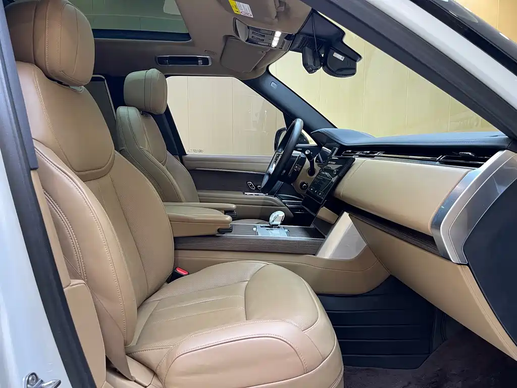 Land Rover Range Rover — миниатюра 6