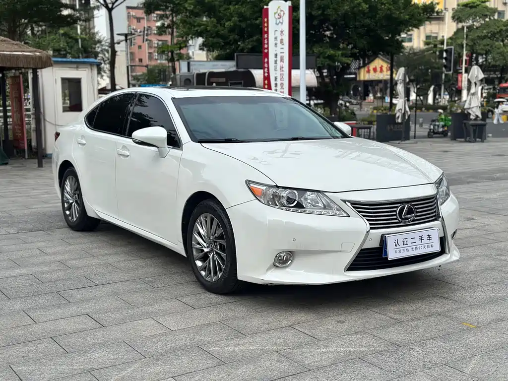 Lexus ES — миниатюра 3