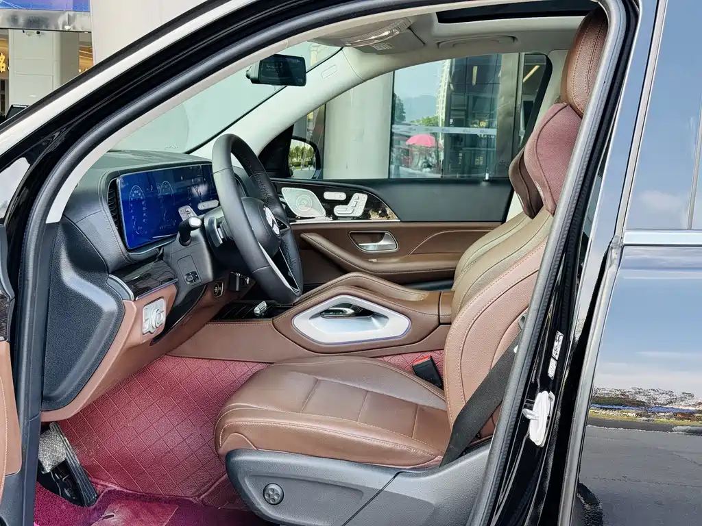 Mercedes-Benz GLE (Import) — миниатюра 10