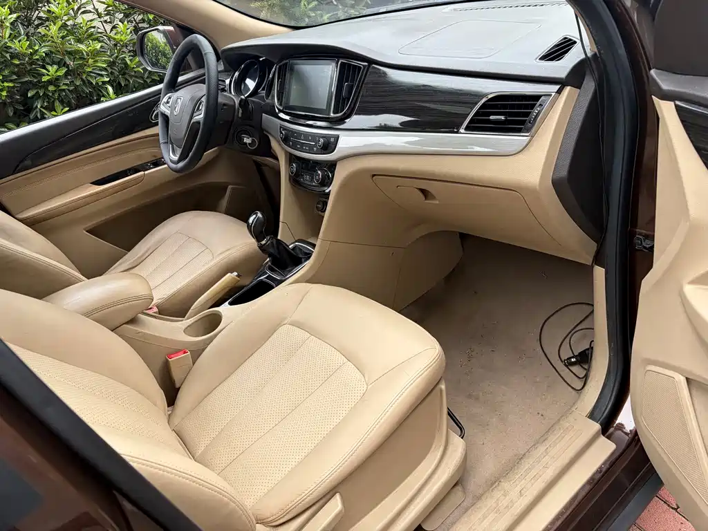 Baojun 730 — миниатюра 9