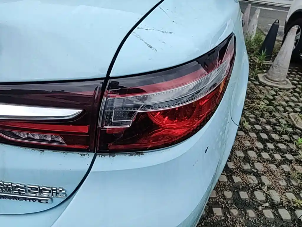 Mazda Atenza — миниатюра 8