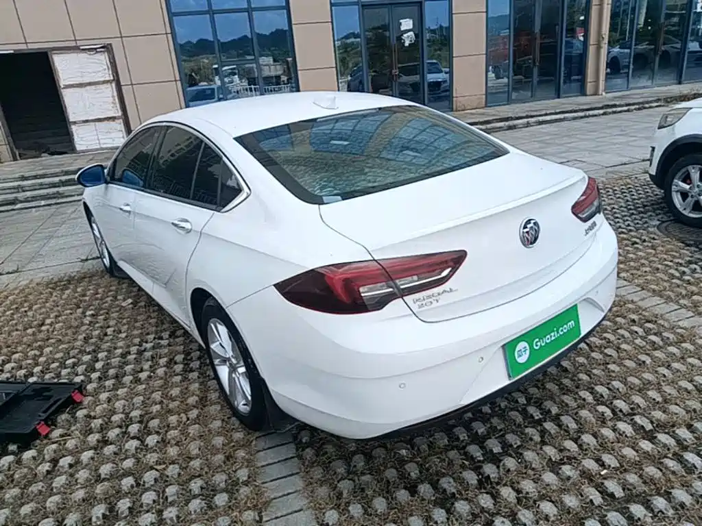 Buick Regal — миниатюра 5