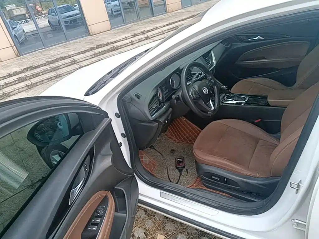 Buick Regal — миниатюра 16