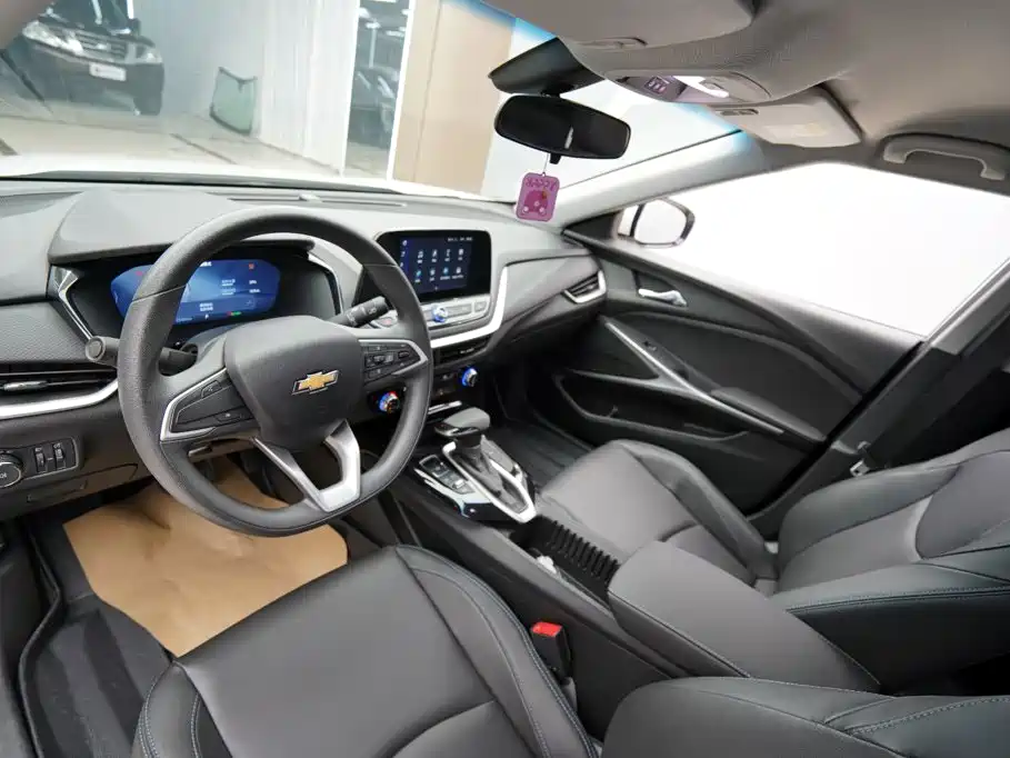 Chevrolet Menlo — миниатюра 3