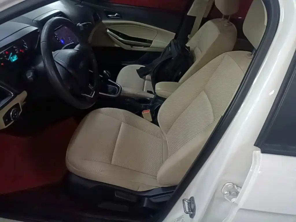 Ford Escort — миниатюра 15