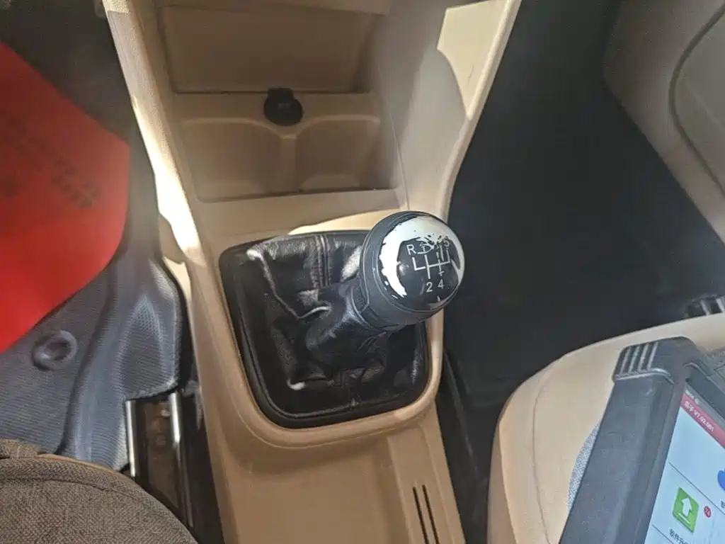 Volkswagen Jetta — миниатюра 14