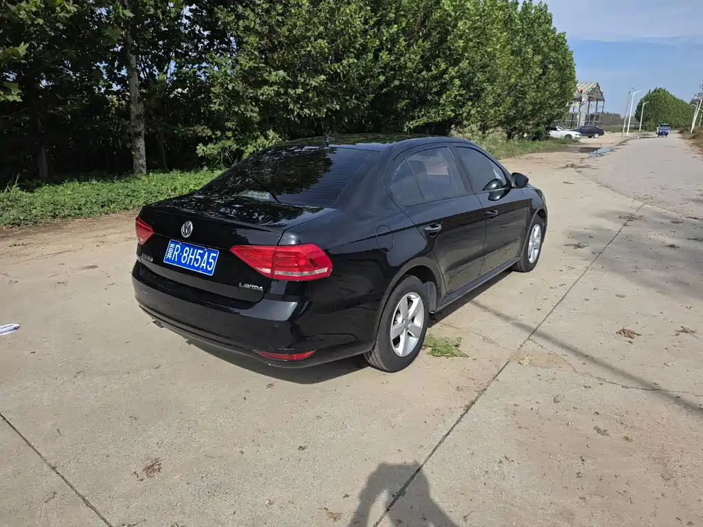 Volkswagen Lavida — миниатюра 4