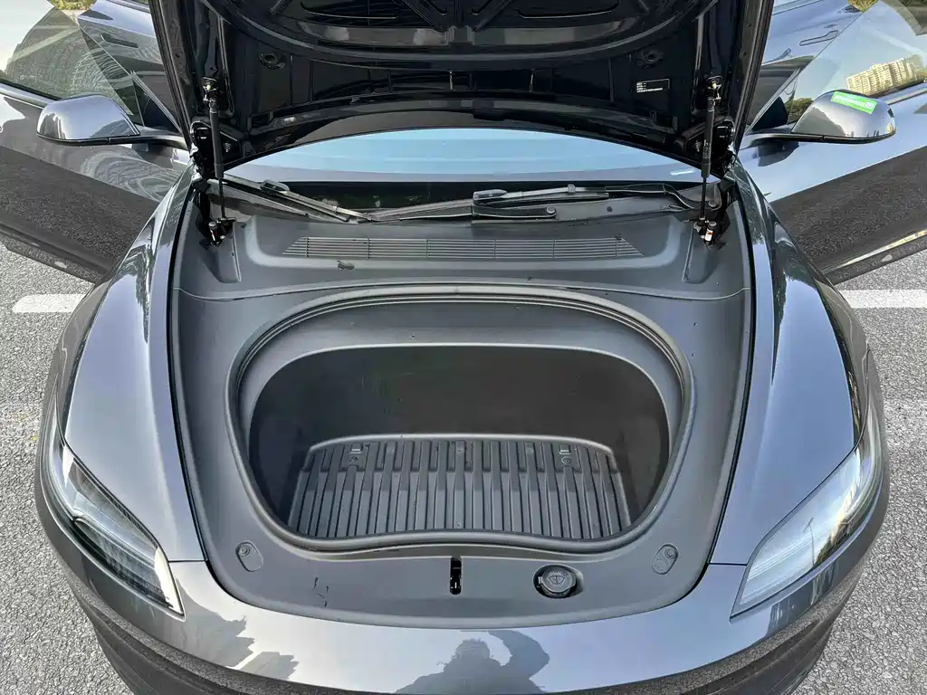 Tesla Model 3 — миниатюра 19