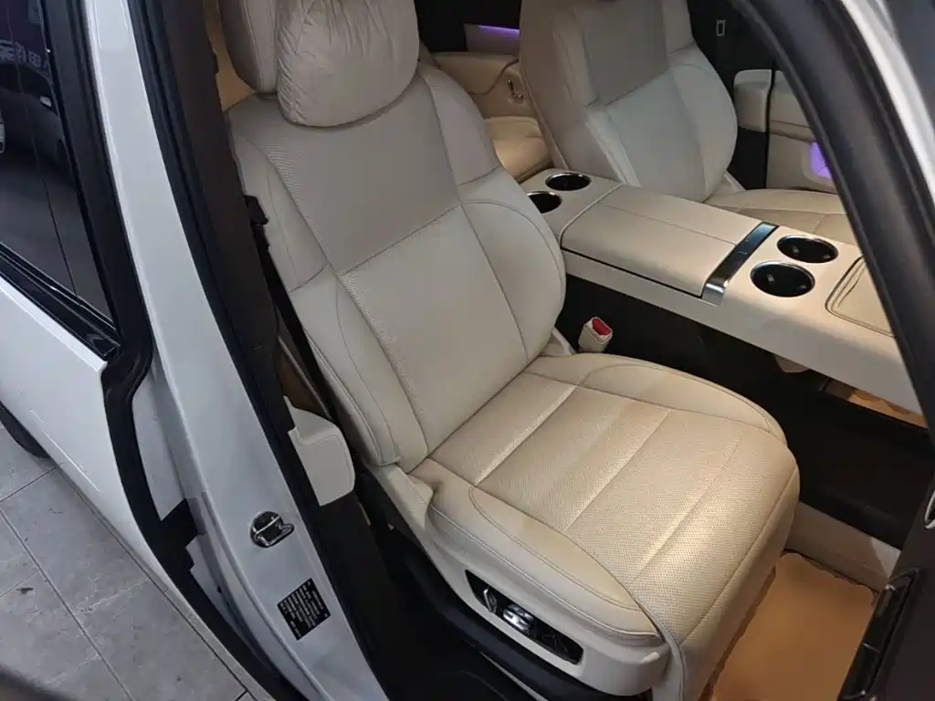 Li Auto Li MEGA — миниатюра 25