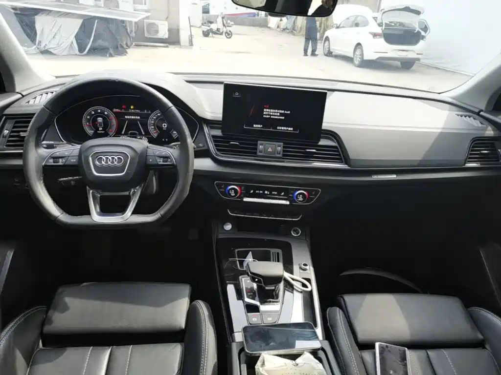 Audi Q5L — миниатюра 10