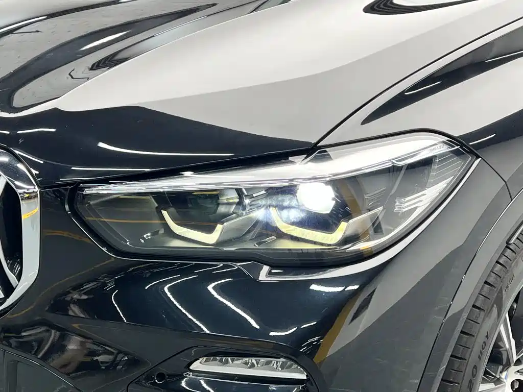 BMW X5 (Import) — миниатюра 9