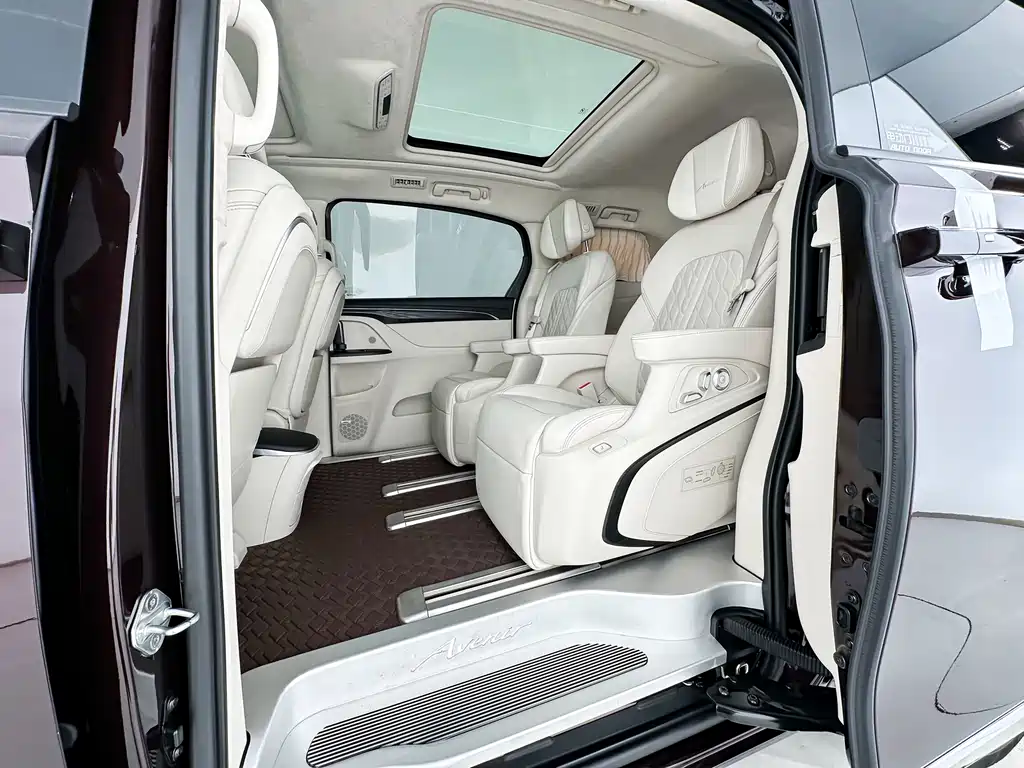 Buick GL8 2020 Avenir мест