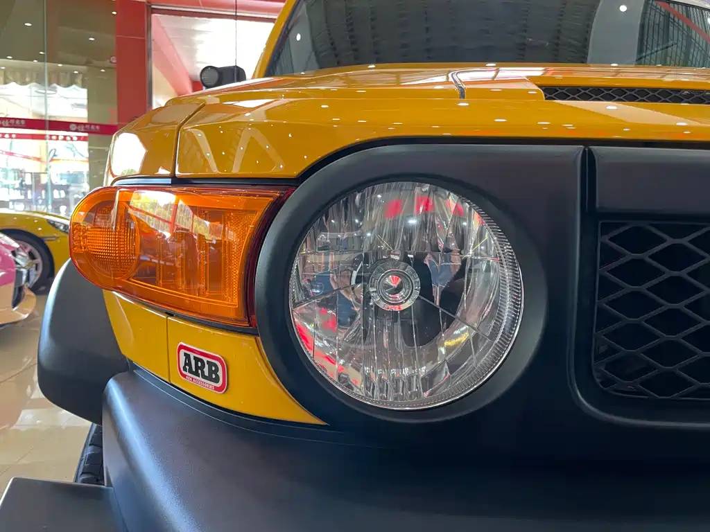 Toyota FJ Cruiser FJ 2019 4.0L AT