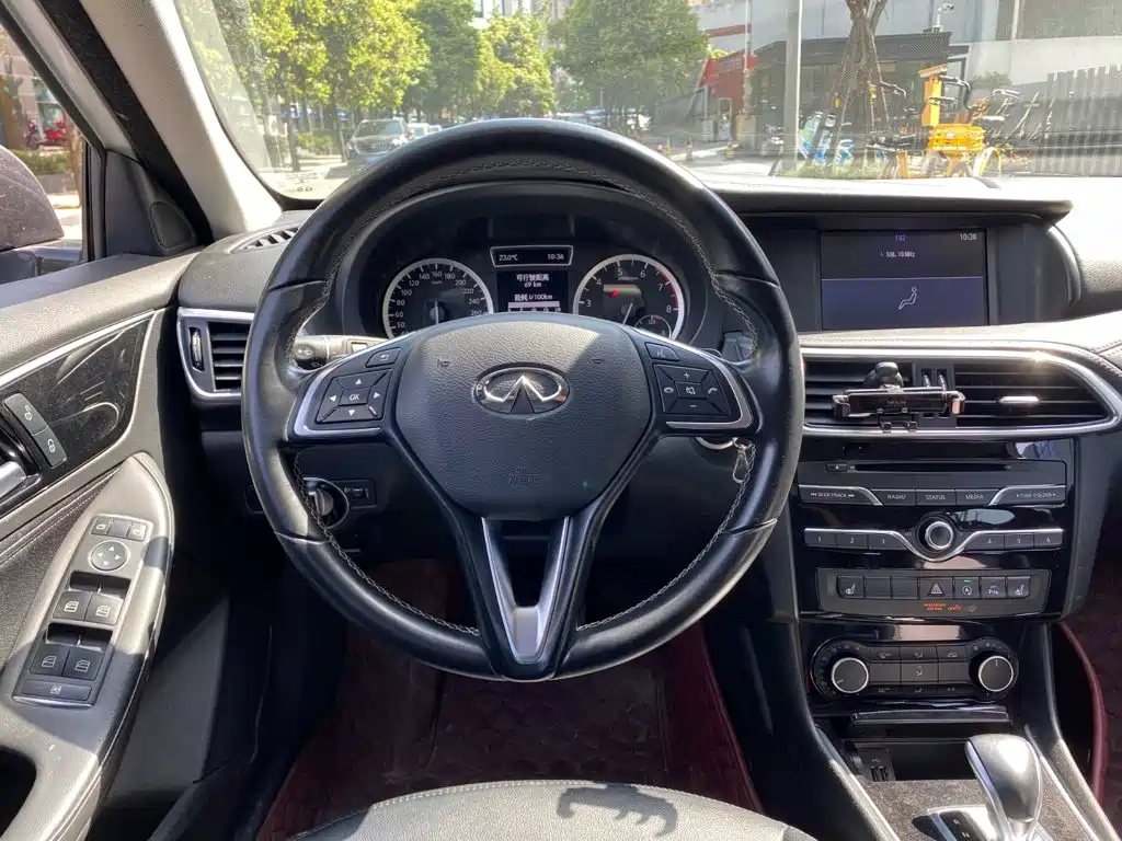Infiniti QX30 — миниатюра 14
