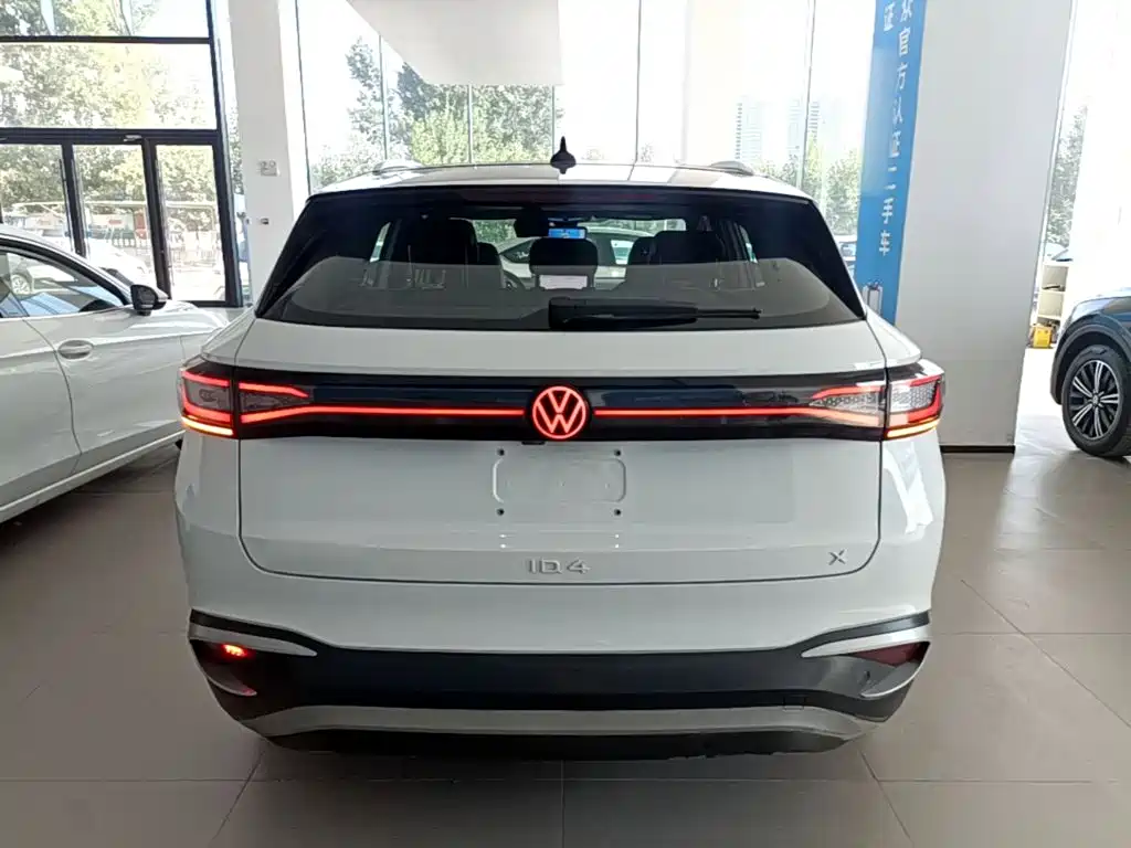 Volkswagen ID.4 X 2025 Smart