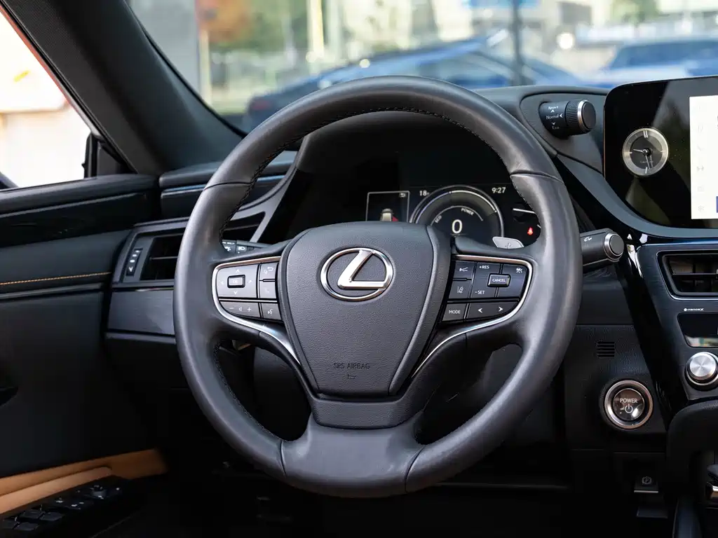 Lexus ES — миниатюра 14