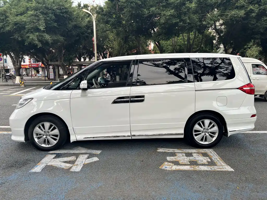 Honda Elysion 2012 2.4L VTi Luxury