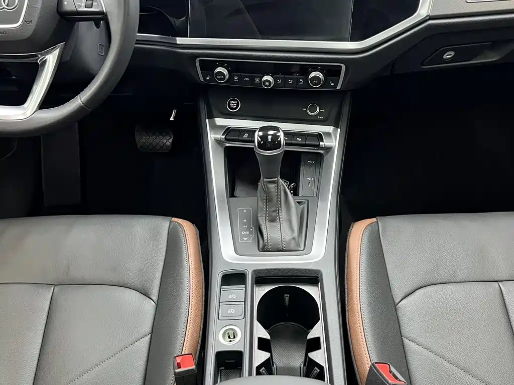 Audi Q3 — миниатюра 11