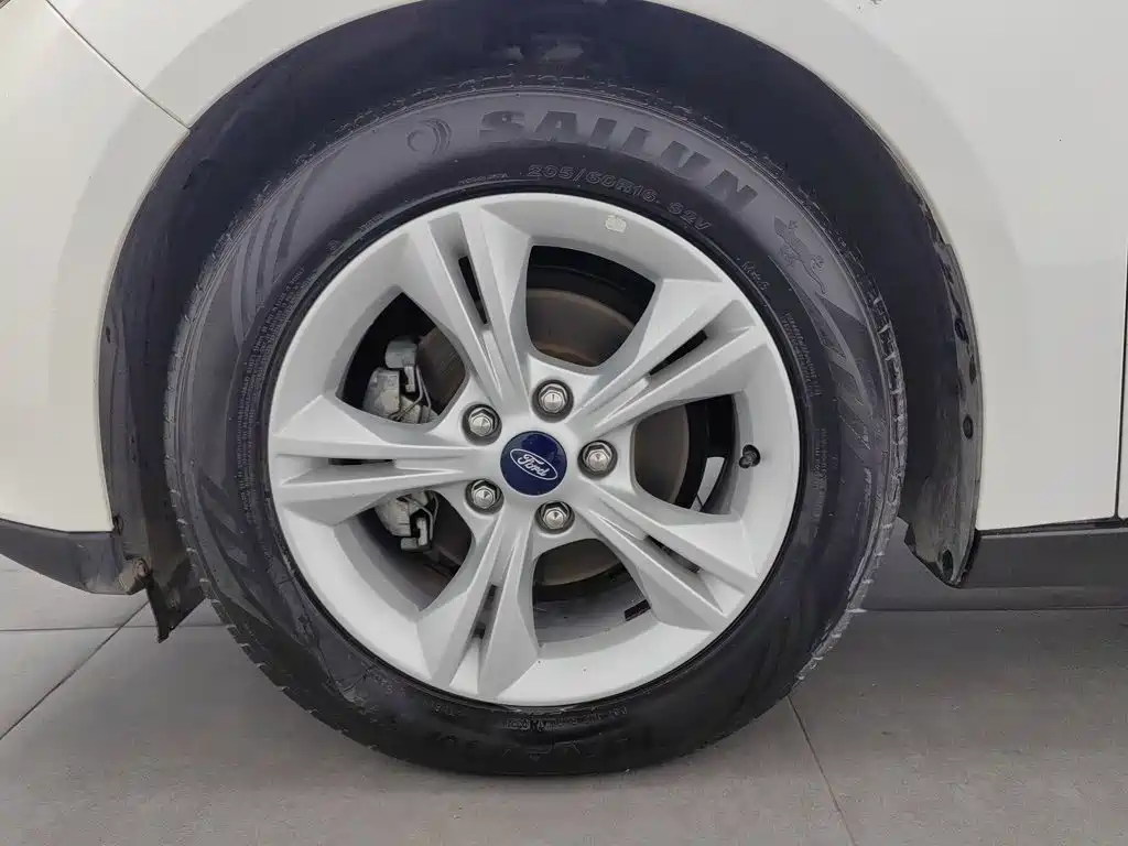 Ford Focus — миниатюра 17