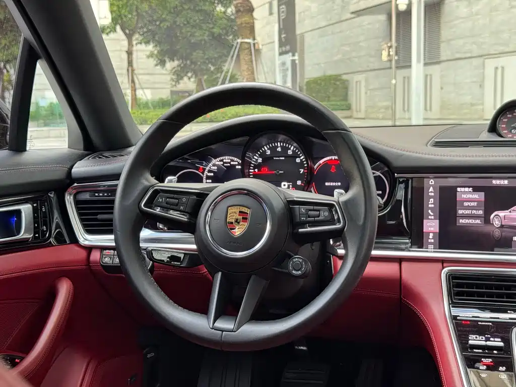 Porsche Panamera — миниатюра 6