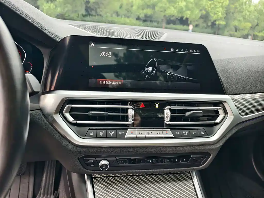 BMW 3 Series — миниатюра 9