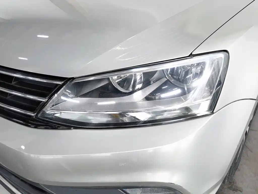 Volkswagen Sagitar — миниатюра 7