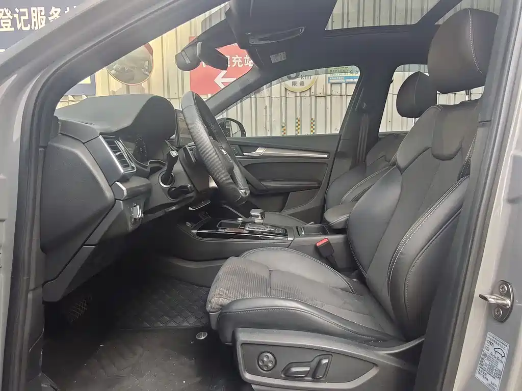 Audi Q5L Sportback — миниатюра 14