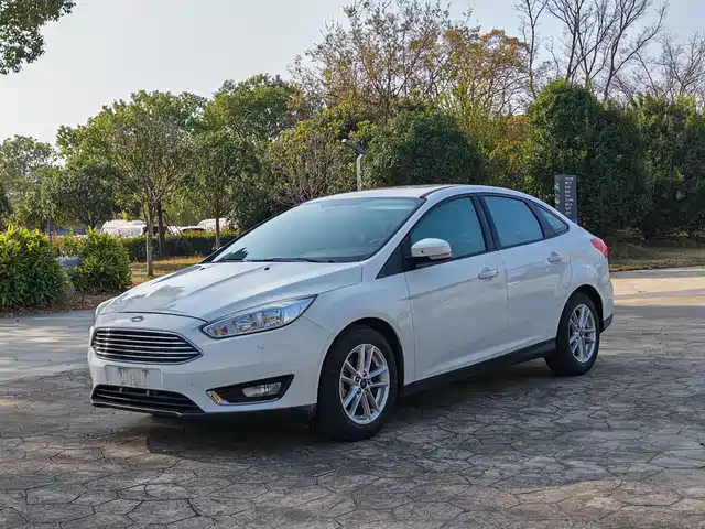 FORD FOX 2017