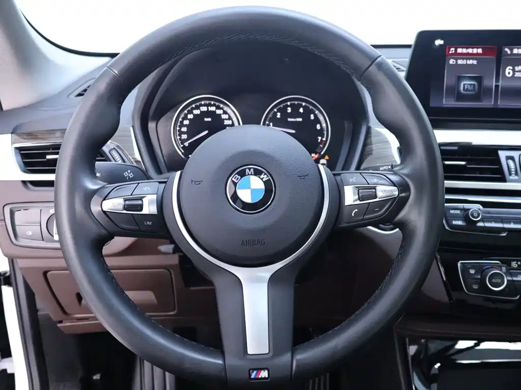 BMW X1 — миниатюра 16