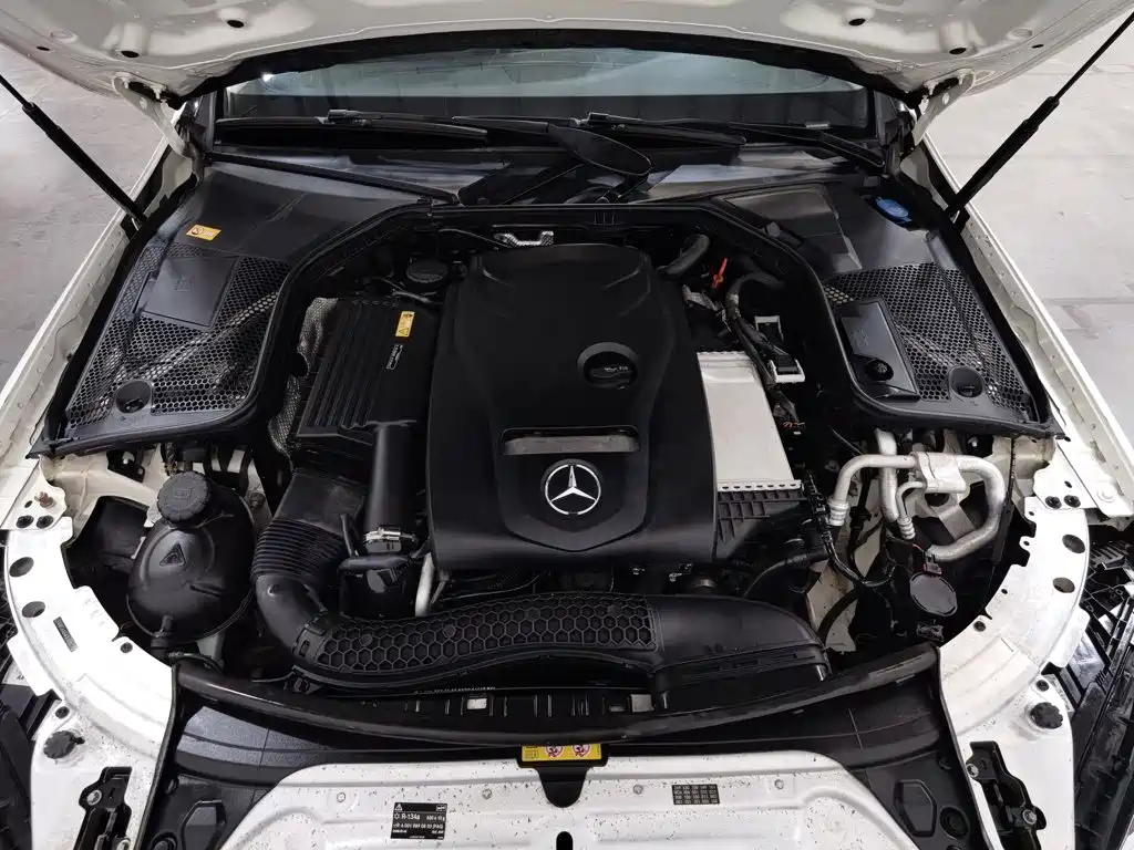 Mercedes-Benz C-Class — миниатюра 6