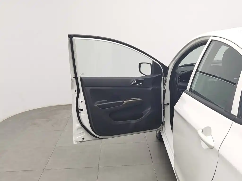 Haima Haima M3 — миниатюра 8