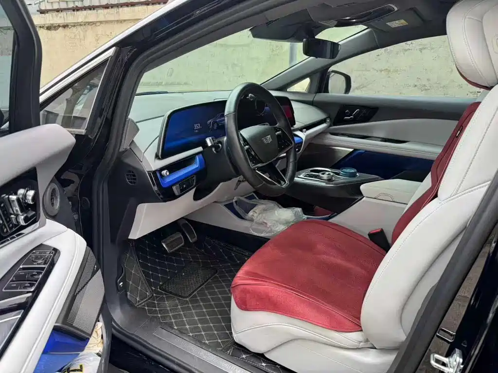 Cadillac IQ — миниатюра 2