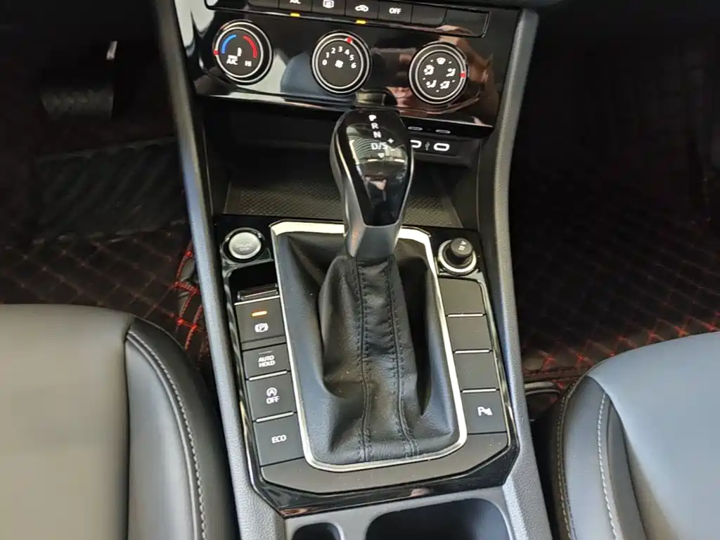 Volkswagen Sagitar — миниатюра 14