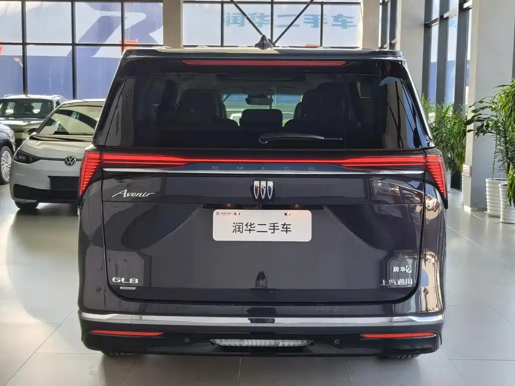 Buick GL8 — миниатюра 4
