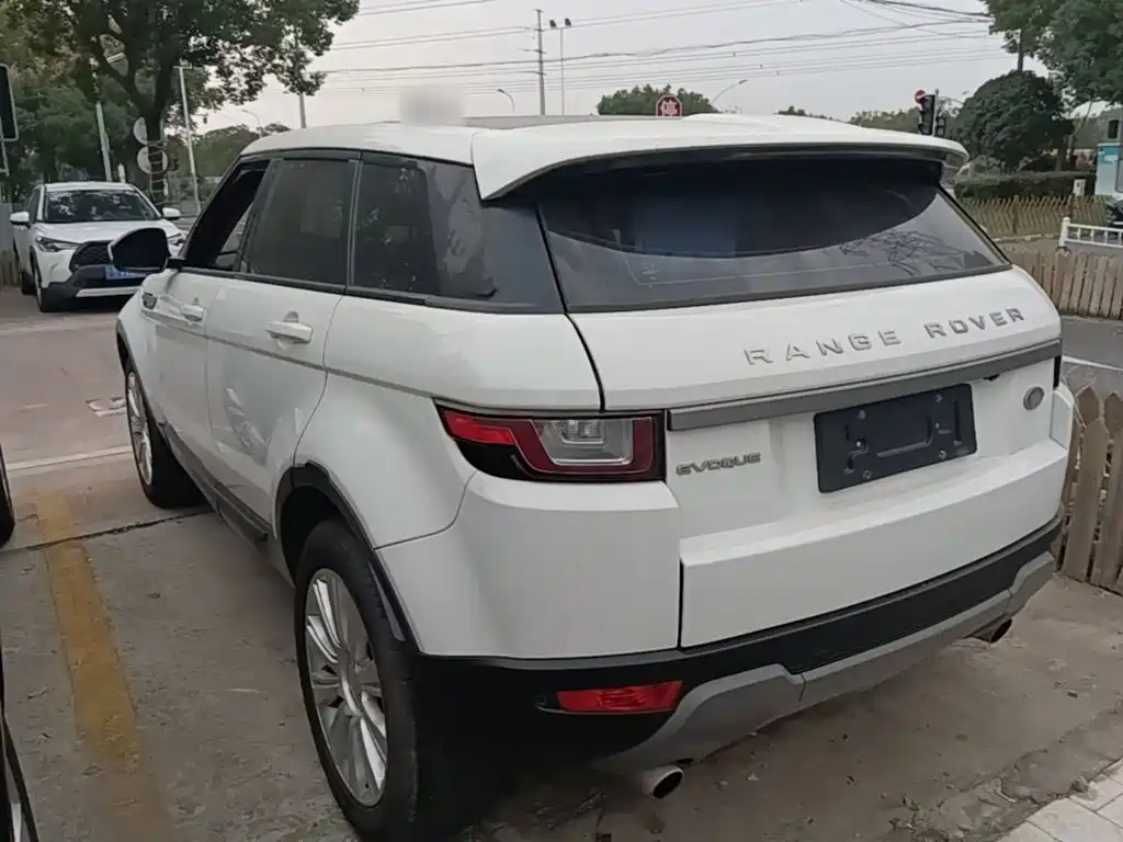 Land Rover Evoque — миниатюра 5