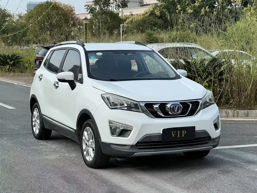 Changan CS15 — миниатюра 3