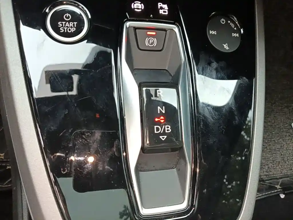 Audi Q5 e-tron — миниатюра 14