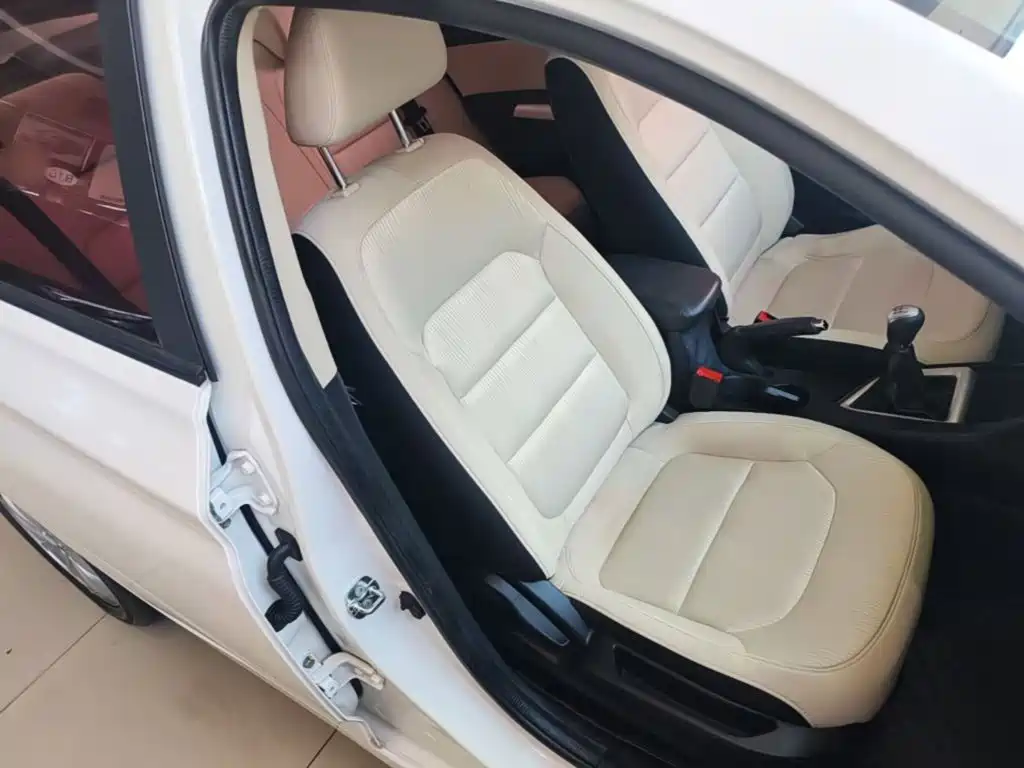 Changan V7 — миниатюра 25