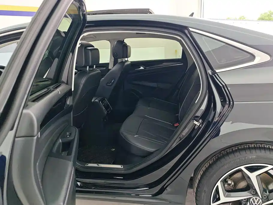 Volkswagen Passat — миниатюра 11