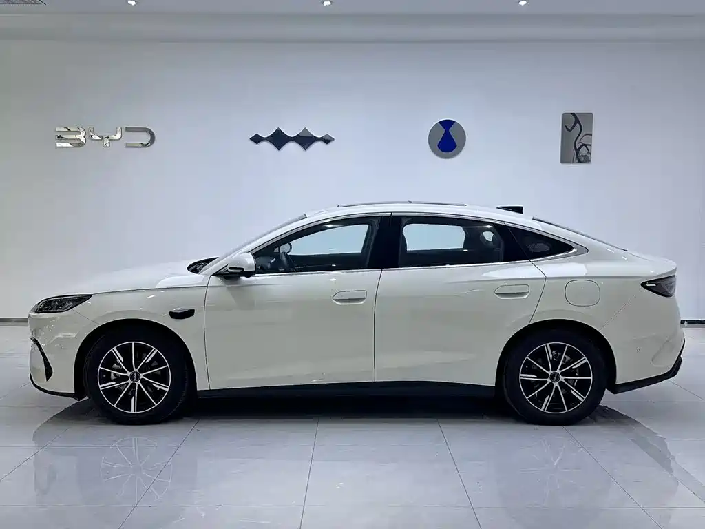 BYD Seal 06 — миниатюра 2