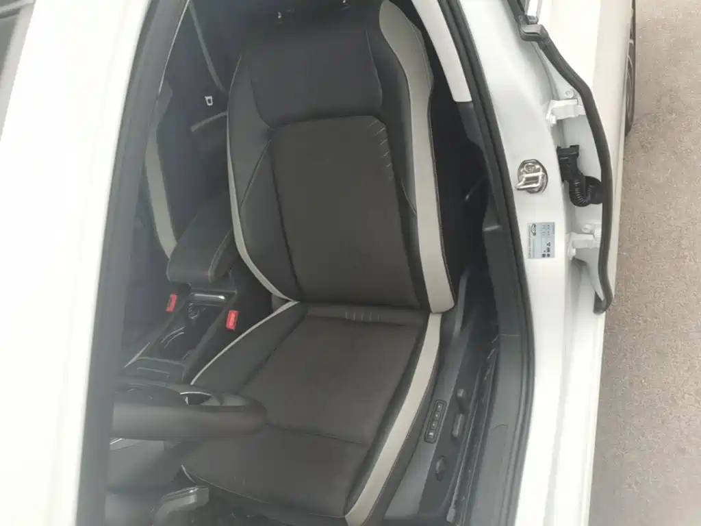 Volkswagen Golf — миниатюра 15