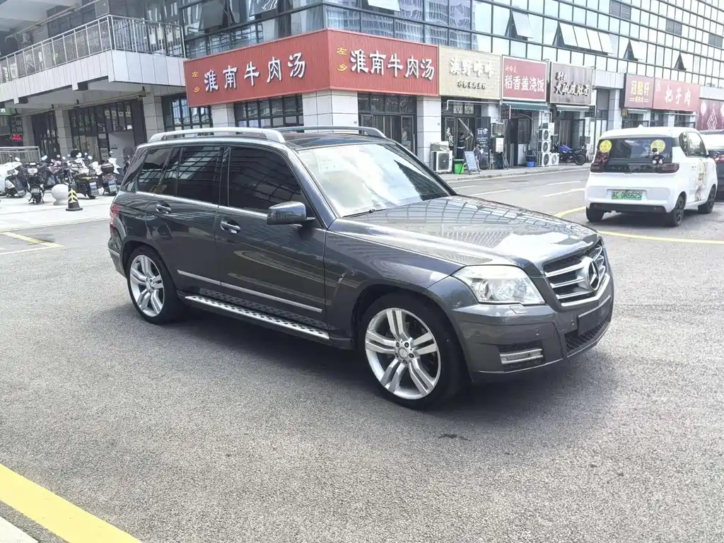 Mercedes-Benz GLK-Class (Import) — миниатюра 3